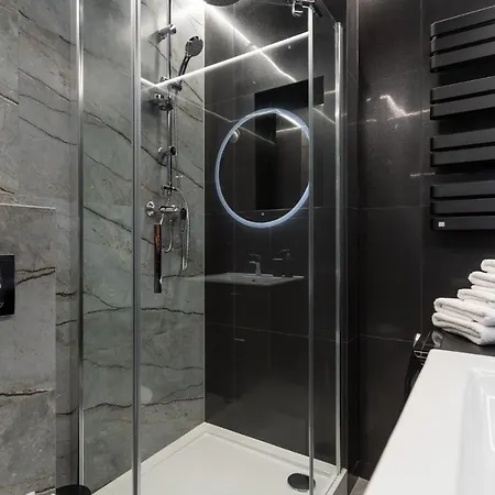 Apartmán Negro - Nowe Osiedle, Klimatyzacja, Parking Hlivice